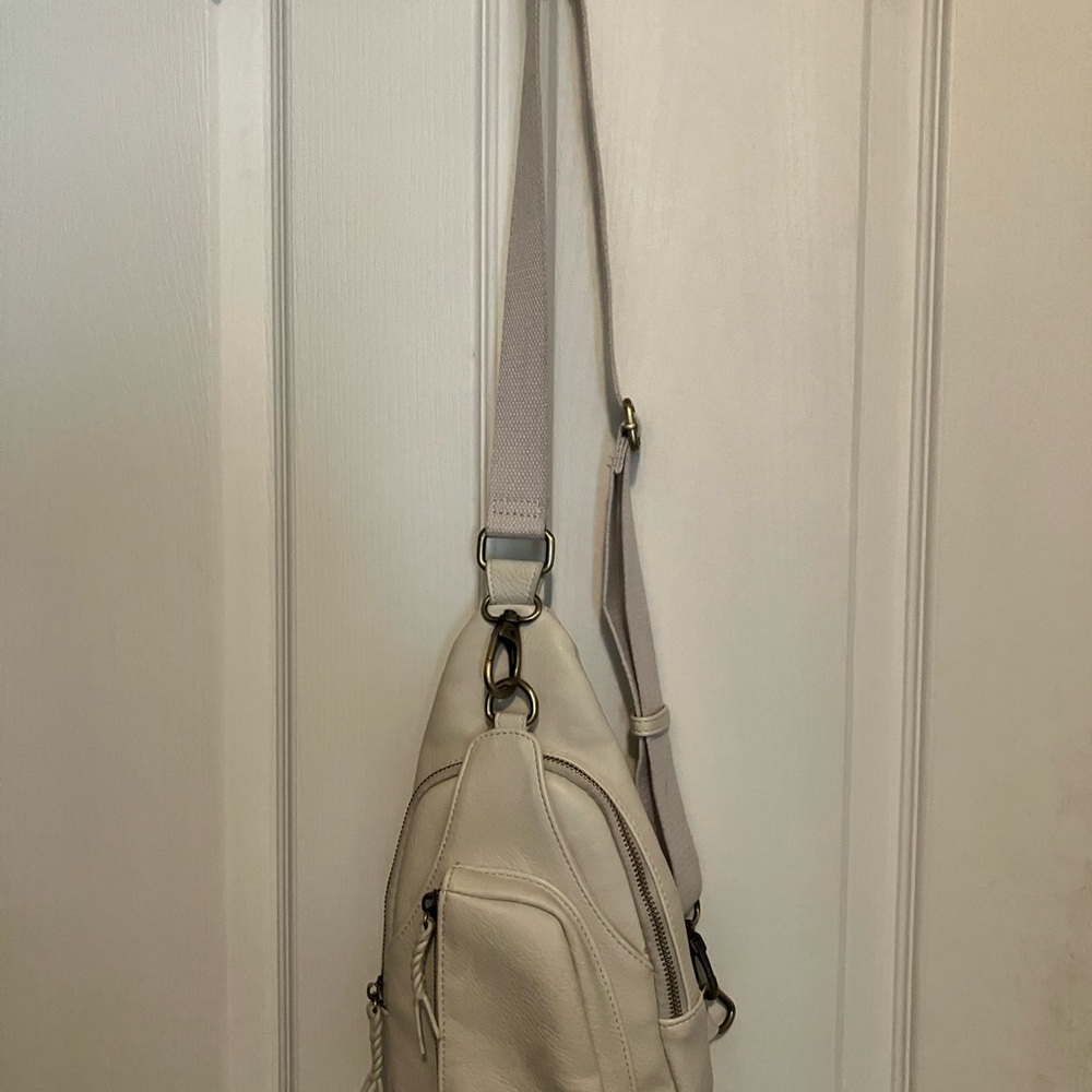 Antik Kraft Tasha Sling Crossbody Bag